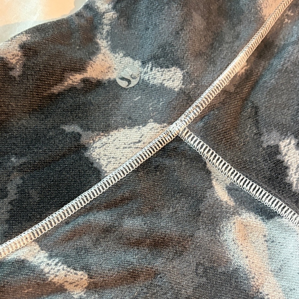 Gray and Black Tie-Dye lululemon Leggings - Picture 2 of 6